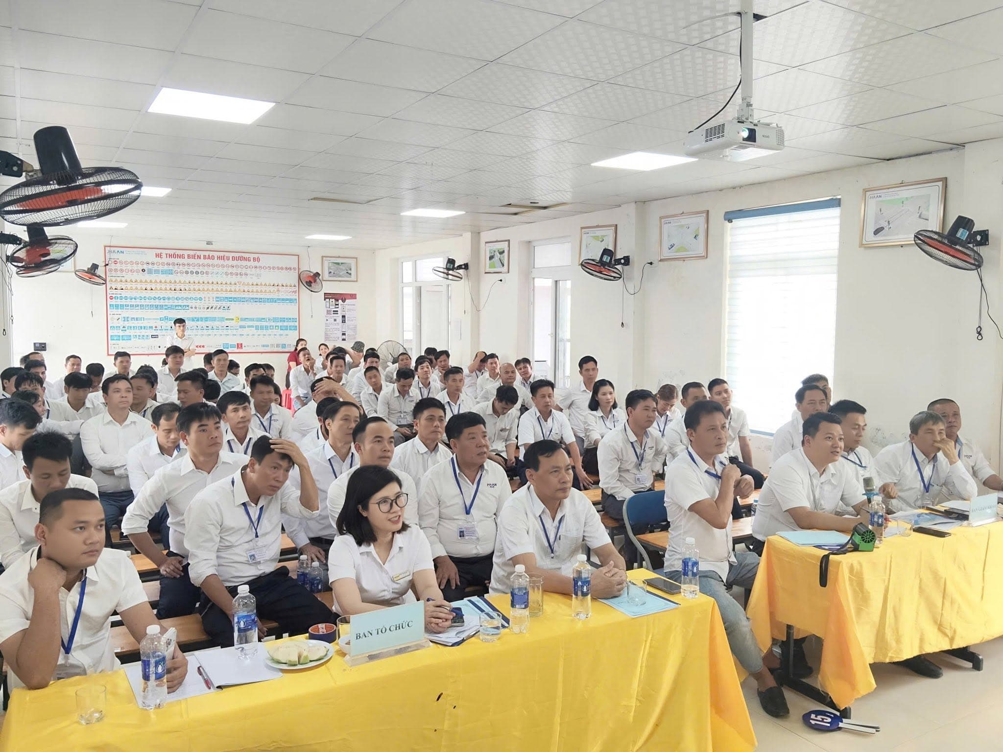 Hội thi giáo viên dạy giỏi tại Trung tâm giáo dục nghề nghiệp Hà An